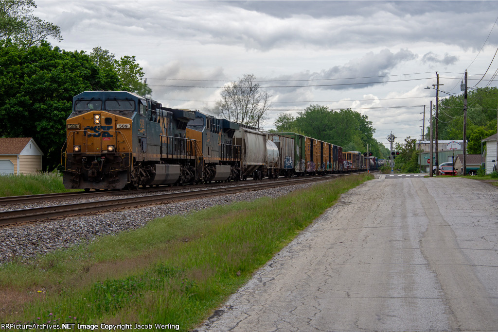 CSX 589